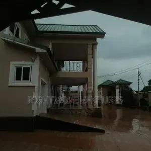 Fully Furnished House at Takroadi