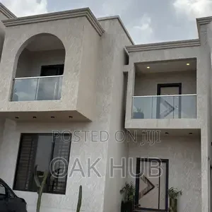 Luxury 4 Bedroom Apartment for Long and Short Stays