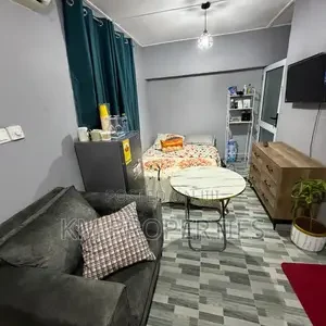 Furnished Studio Airbnb Near Achimota Golf-Hills