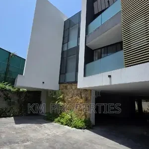 Fully-Furnished 2 Beds Airbnb in Labone